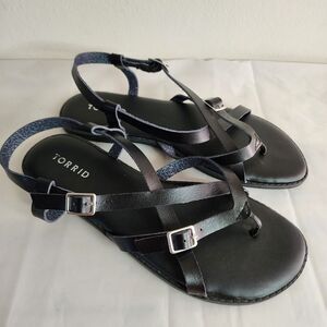 Torrid Toe Post Gladiator Sandal black leather size 8.5WW Shoe Buckle